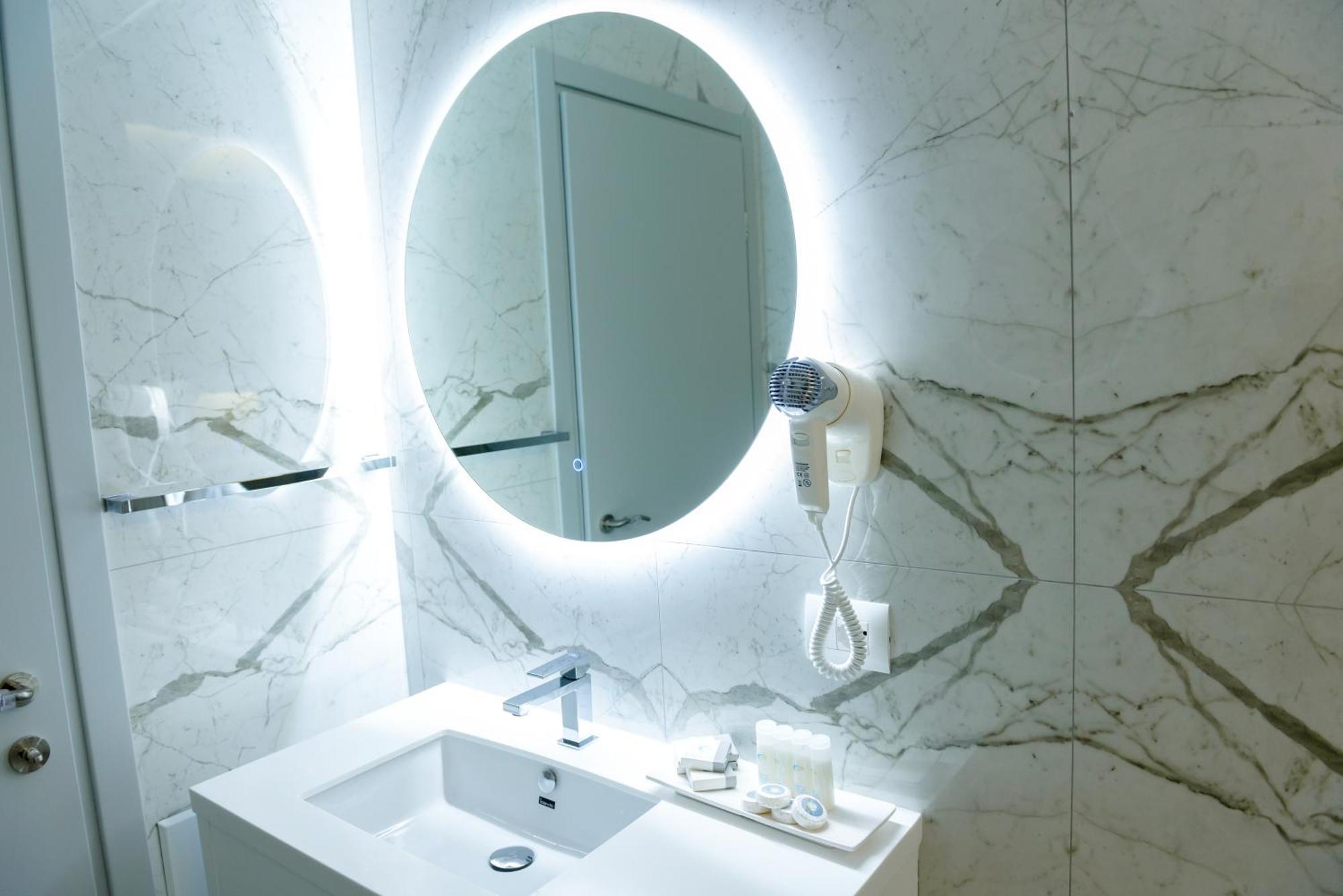 Hotel One Vlorë Eksteriør billede