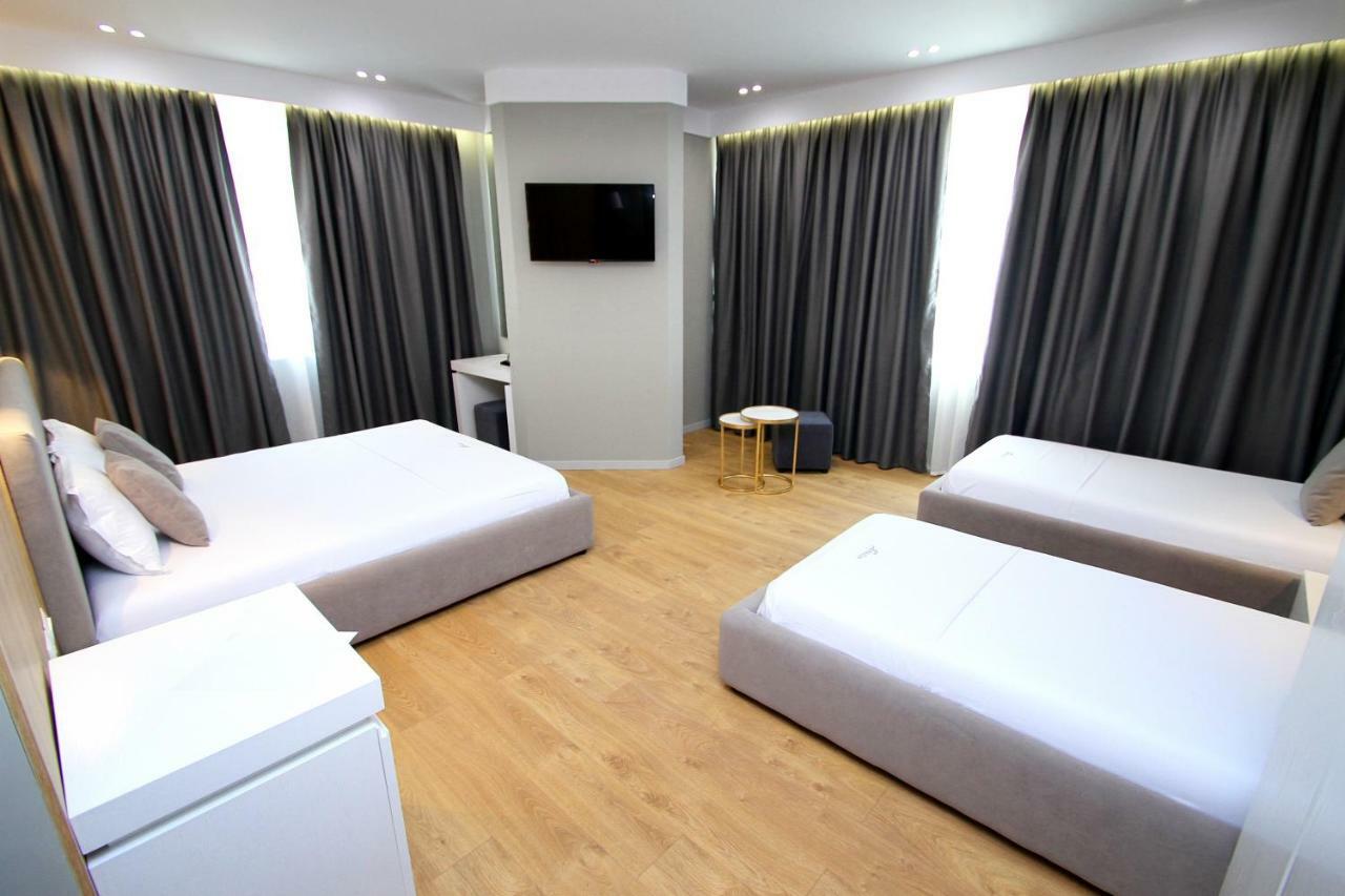 Hotel One Vlorë Værelse billede