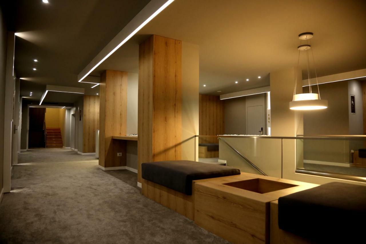 Hotel One Vlorë Eksteriør billede
